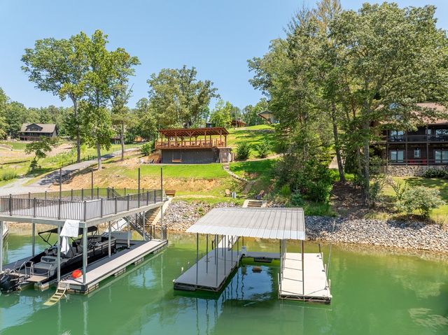 94 Rome Point, Blue Ridge, GA 30513