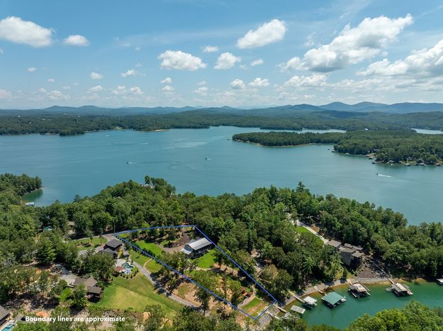 94 Rome Point, Blue Ridge, GA 30513