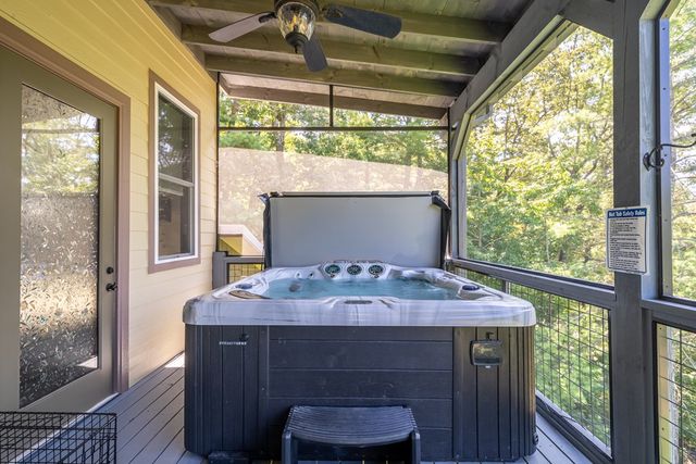 94 Rome Point, Blue Ridge, GA 30513