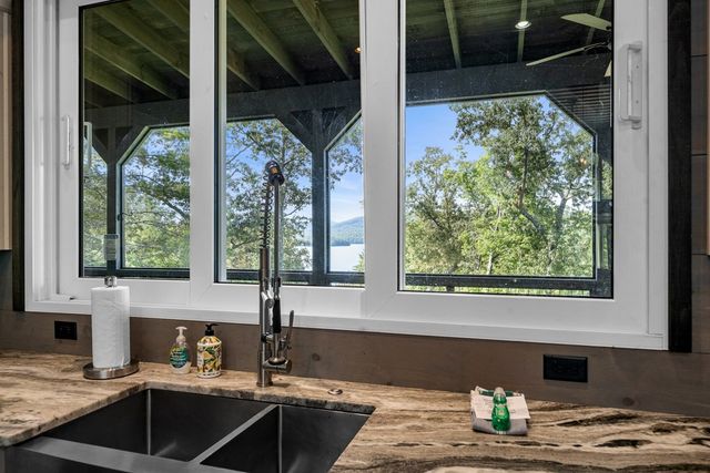 94 Rome Point, Blue Ridge, GA 30513