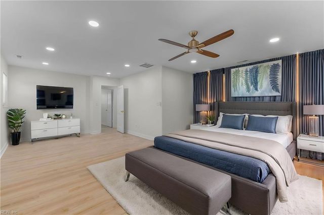 4705 Whistler LN, Virginia Beach, VA 23455