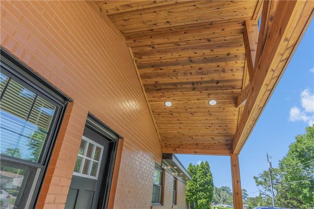 4705 Whistler LN, Virginia Beach, VA 23455