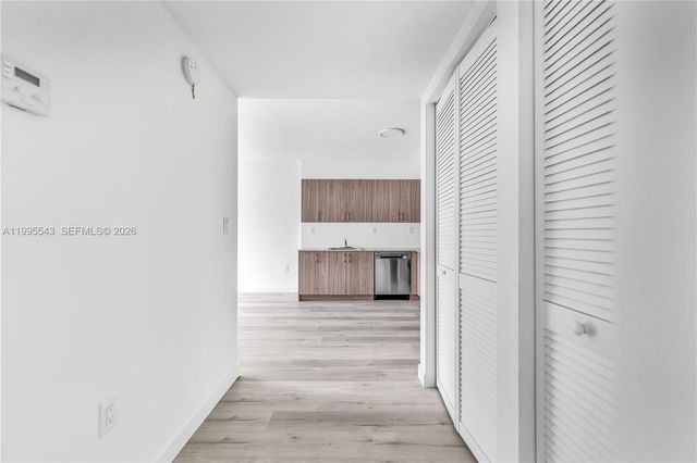 175 NW 160TH ST 106, North Miami Beach, FL 33169