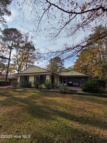 12 Carolina Shores Parkway SW, Calabash, NC 28467