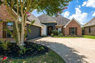 9905 Loveland Court, Shreveport, LA 71106