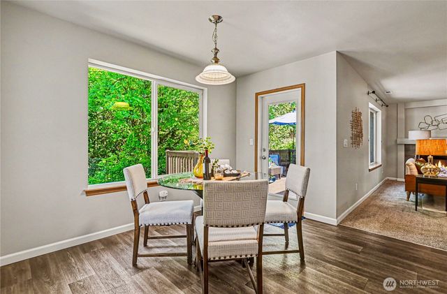 11621 60th Avenue SE, Snohomish, WA 98296