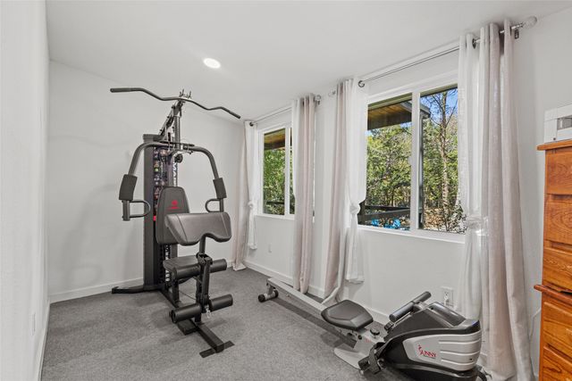 80 Louisiana Avenue, Pottsboro, TX 75076