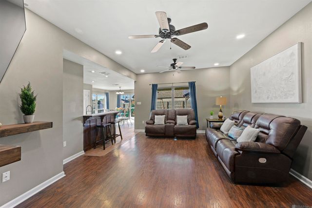 42426 Palmstone Ave, Prairieville, LA 70769