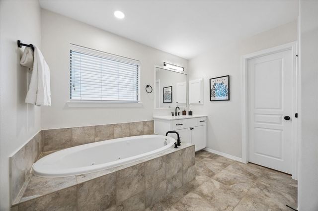 217 W 24th Street, Houston, TX 77008