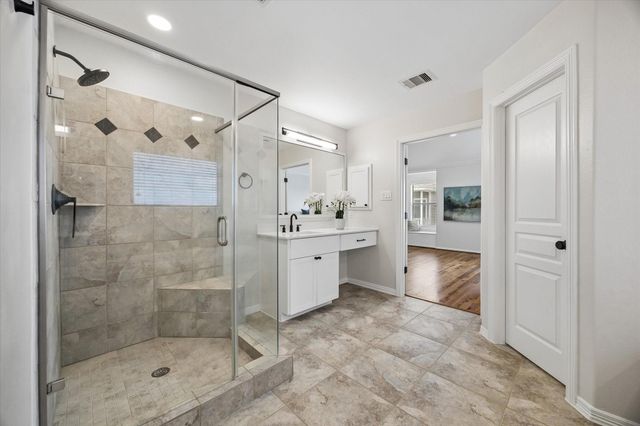 217 W 24th Street, Houston, TX 77008