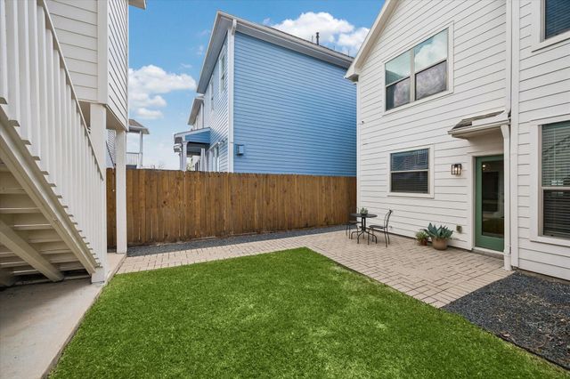 217 W 24th Street, Houston, TX 77008