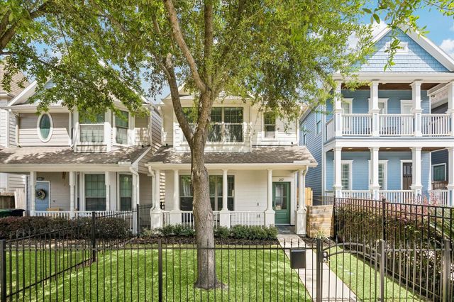 217 W 24th Street, Houston, TX 77008