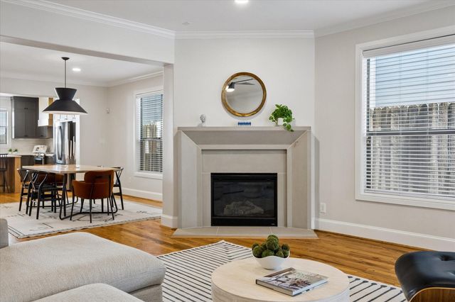 217 W 24th Street, Houston, TX 77008