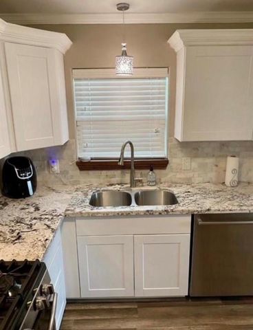 2023 Lost Pine Court, Conroe, TX 77304