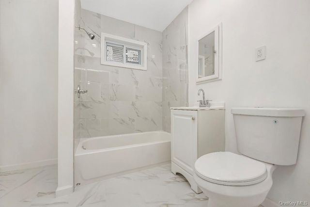 54 5th Street, Ronkonkoma, NY 11779