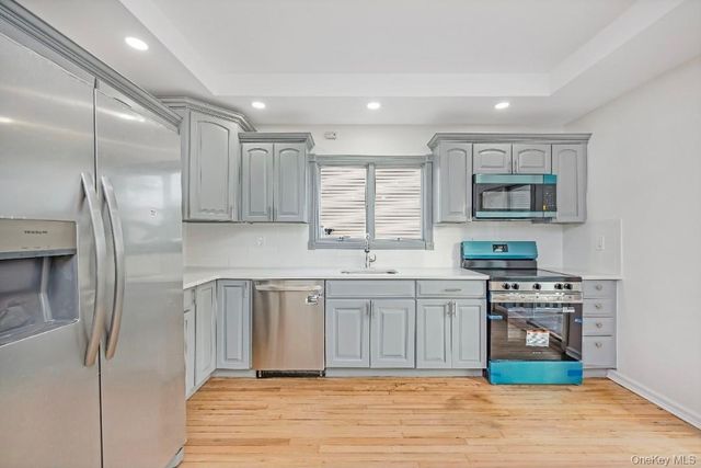 54 5th Street, Ronkonkoma, NY 11779