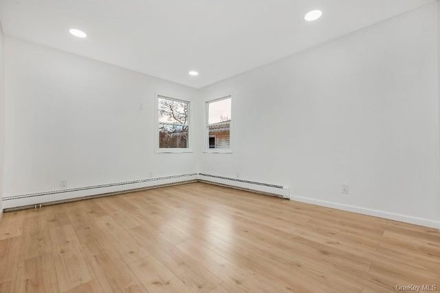 54 5th Street, Ronkonkoma, NY 11779