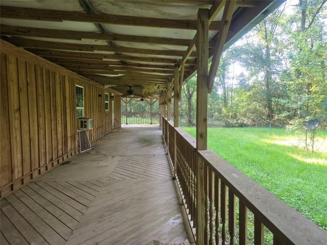 136 County Road 2312, Dayton, TX 77535