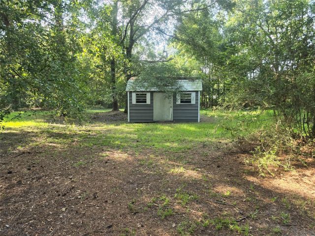 136 County Road 2312, Dayton, TX 77535