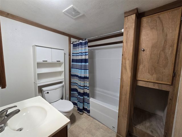 136 County Road 2312, Dayton, TX 77535