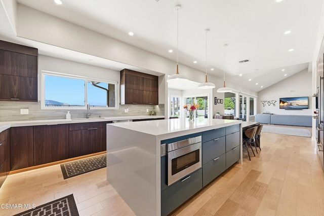 2103 Valleyfield Avenue, Thousand Oaks, CA 91360