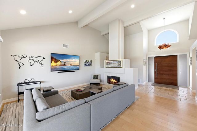 2103 Valleyfield Avenue, Thousand Oaks, CA 91360