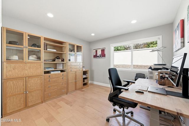 2103 Valleyfield Avenue, Thousand Oaks, CA 91360