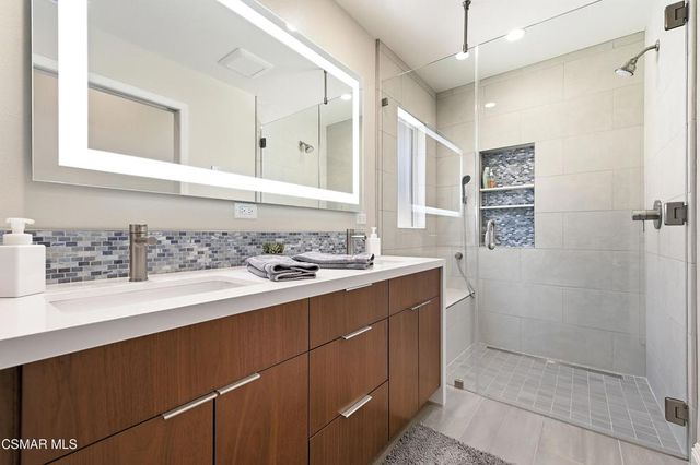 2103 Valleyfield Avenue, Thousand Oaks, CA 91360