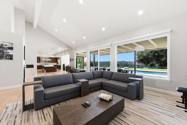 2103 Valleyfield Avenue, Thousand Oaks, CA 91360