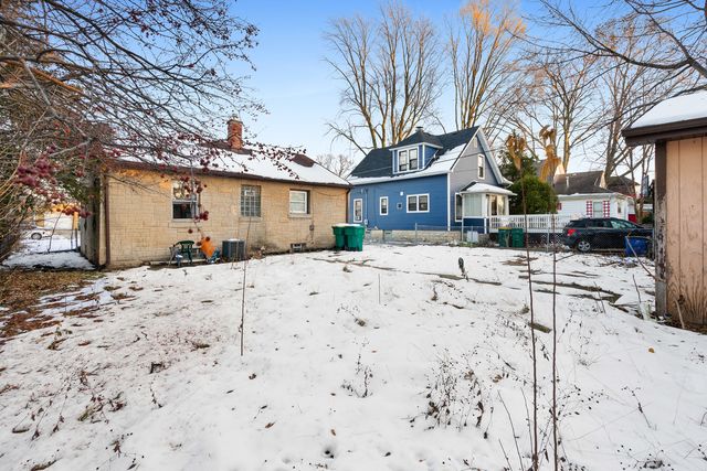 121 N May Street, Joliet, IL 60435