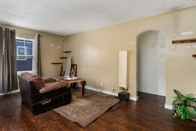 121 N May Street, Joliet, IL 60435