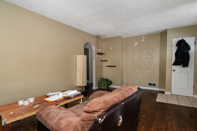 121 N May Street, Joliet, IL 60435