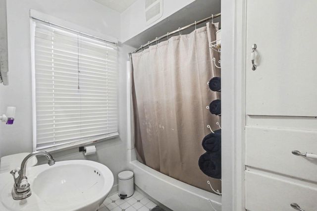4108 Lake Harbor Road, Norton Shores, MI 49441