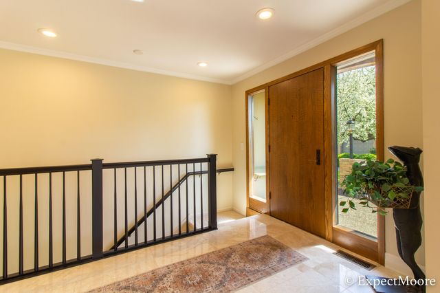 632 Cascade Hills Ridge SE, Grand Rapids, MI 49546