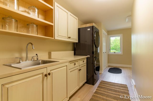 632 Cascade Hills Ridge SE, Grand Rapids, MI 49546