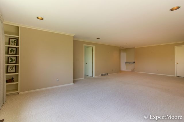 632 Cascade Hills Ridge SE, Grand Rapids, MI 49546