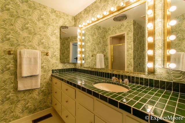 632 Cascade Hills Ridge SE, Grand Rapids, MI 49546