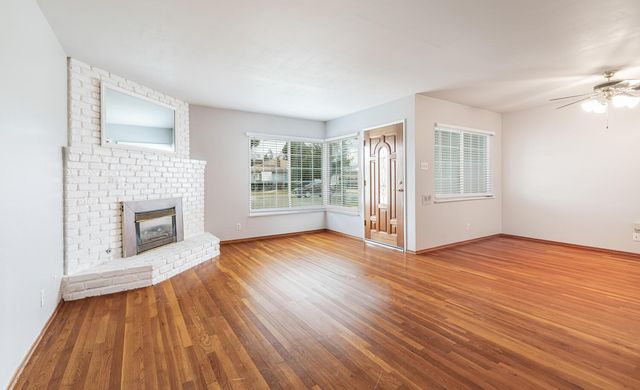 4365 N 5th Street, Fresno, CA 93726