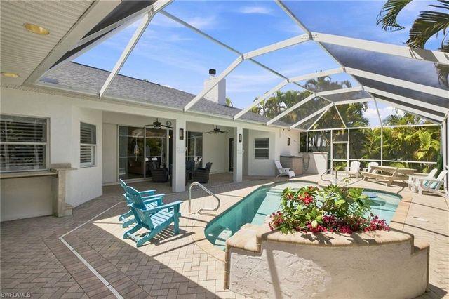 2059 Ottersrest LN, Cape Coral, FL 33990