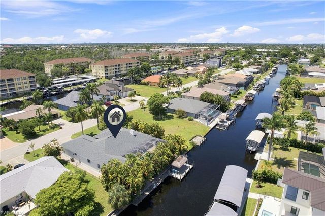 2059 Ottersrest LN, Cape Coral, FL 33990