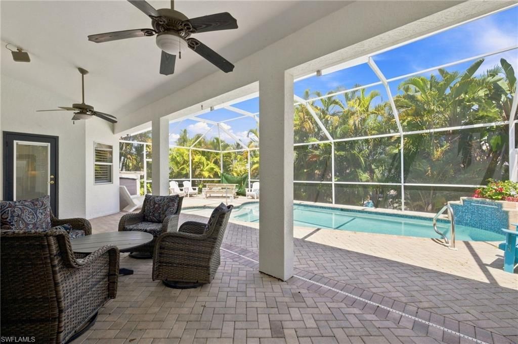 Image 21 of property listing at 2059 Ottersrest LN, Cape Coral, FL 33990
