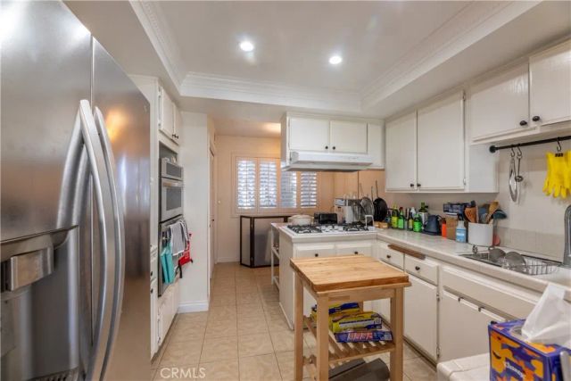 2722 20th, Signal Hill, CA 90755