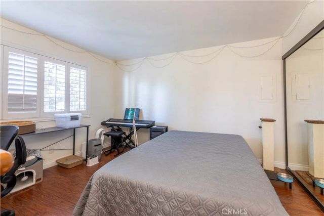 2722 20th, Signal Hill, CA 90755