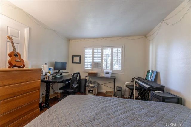 2722 20th, Signal Hill, CA 90755