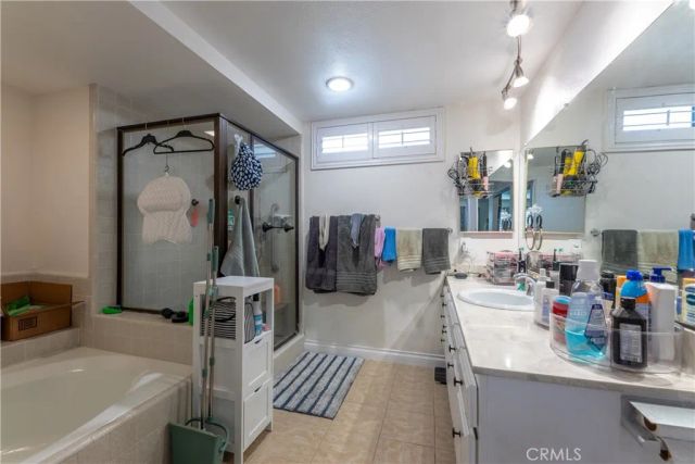 2722 20th, Signal Hill, CA 90755