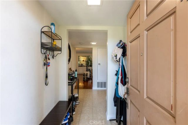 2722 20th, Signal Hill, CA 90755