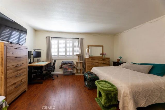 2722 20th, Signal Hill, CA 90755