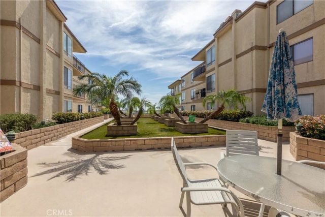 2722 20th, Signal Hill, CA 90755