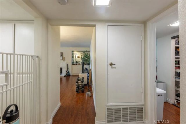 2722 20th, Signal Hill, CA 90755