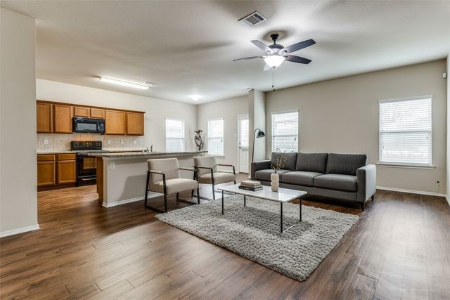 2903 Castlebend Drive, Seagoville, TX 75159